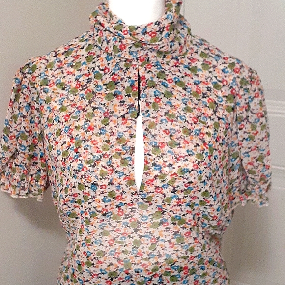 Moda International sheer top in M - Picture 2 of 3